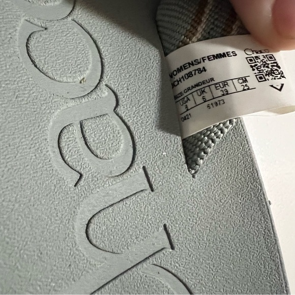 CHACO Women's Classic Flip Flops Blue 8 - Picture 2 of 3